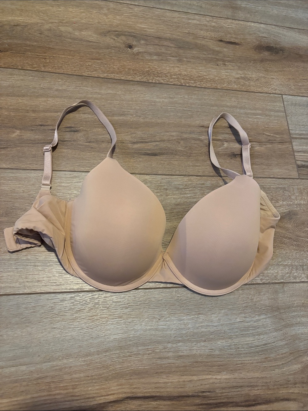 Victoria’s Secret t-shirt lightly lined demi, 36D